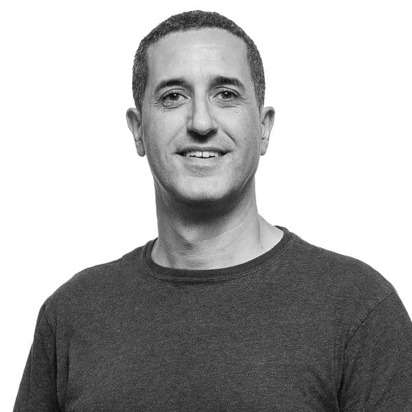 https://a.storyblok.com/f/134109/1267x1900/952560bbaf/jeff_bouganim.jpg